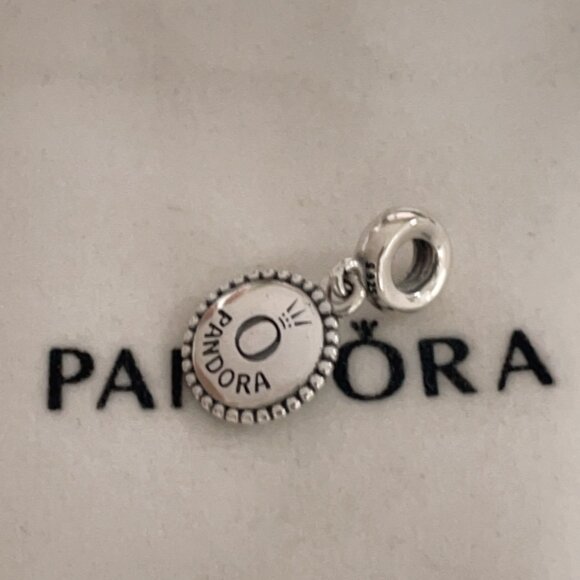 Pandora Slovakia Flag Exclusive Charm Pendant - Picture 4 of 4